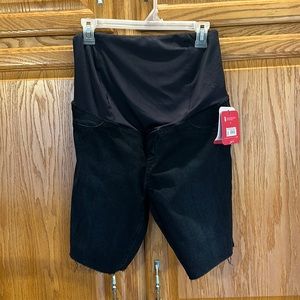 Isabel Maternity Black Over Belly Bermuda shorts with supportive crossov…